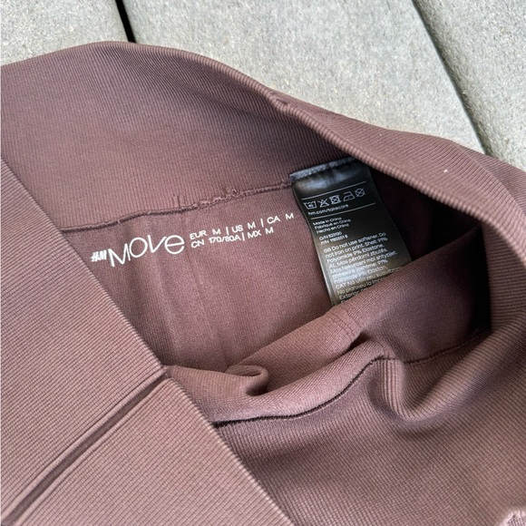 H&M workout pants size medium - Picture 4 of 5